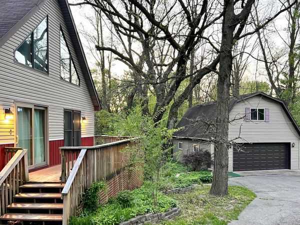 4060 S 5th Street, Kalamazoo, MI 49009