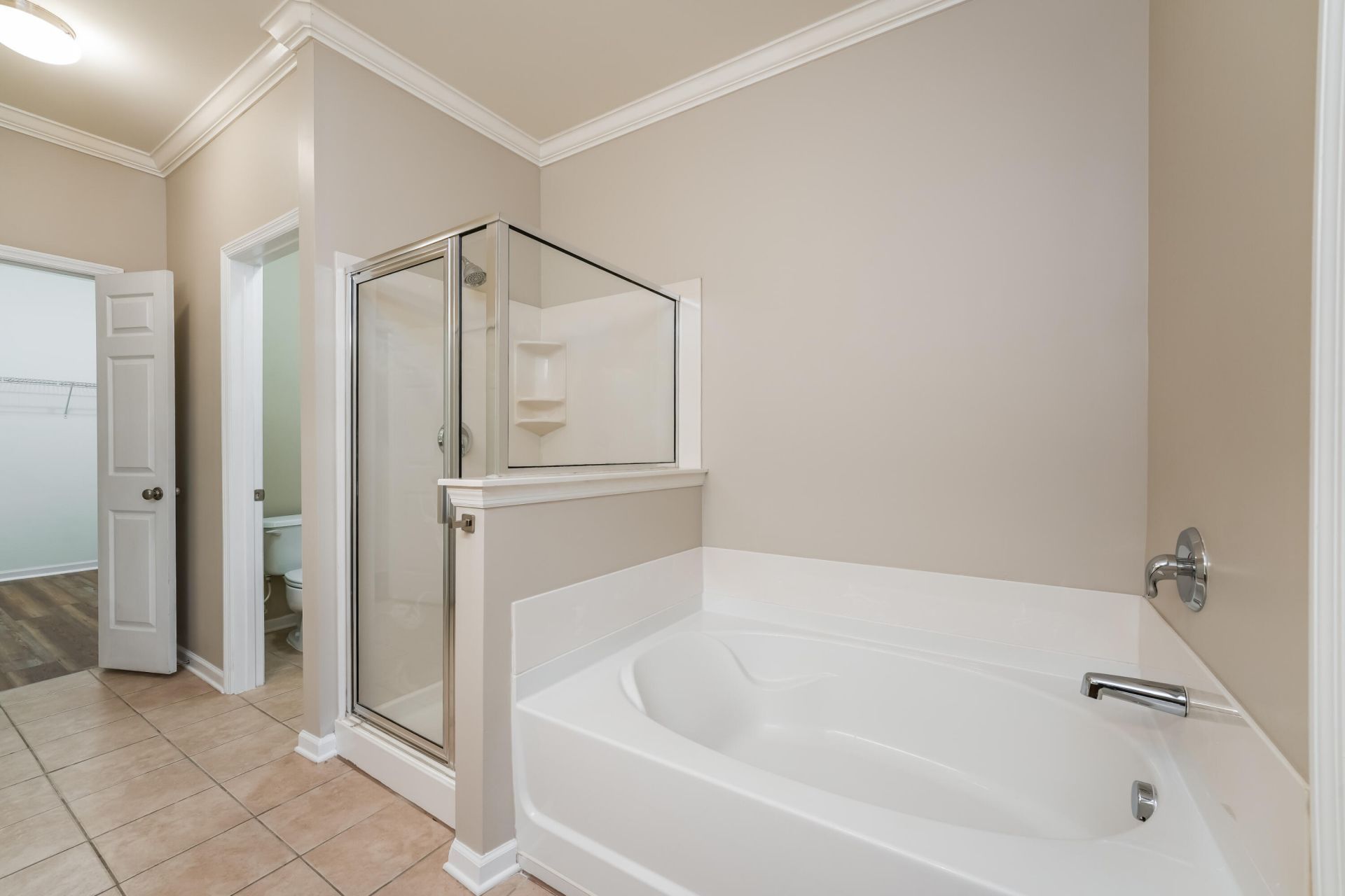 231 Xavier Street Photo 15