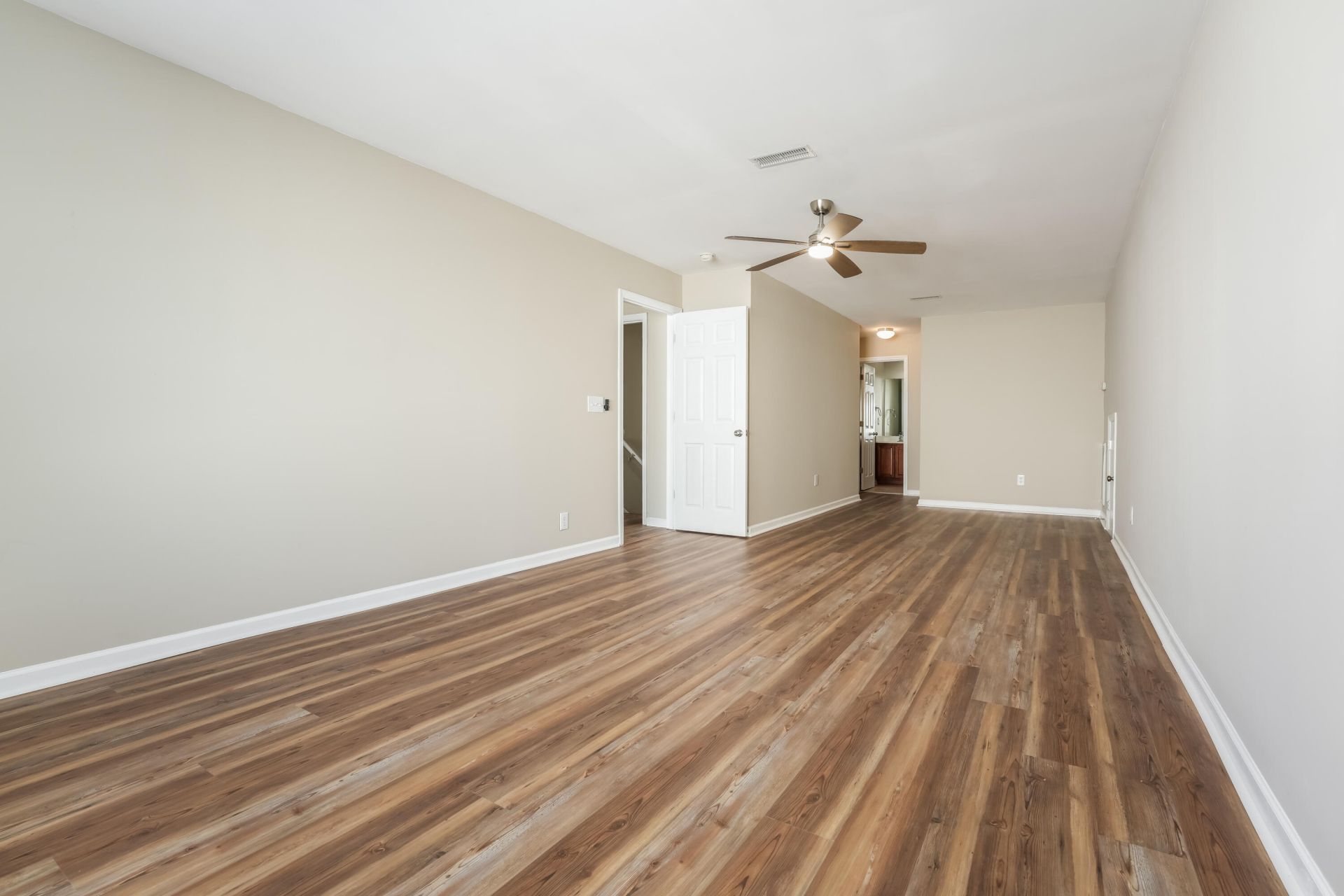231 Xavier Street Photo 17