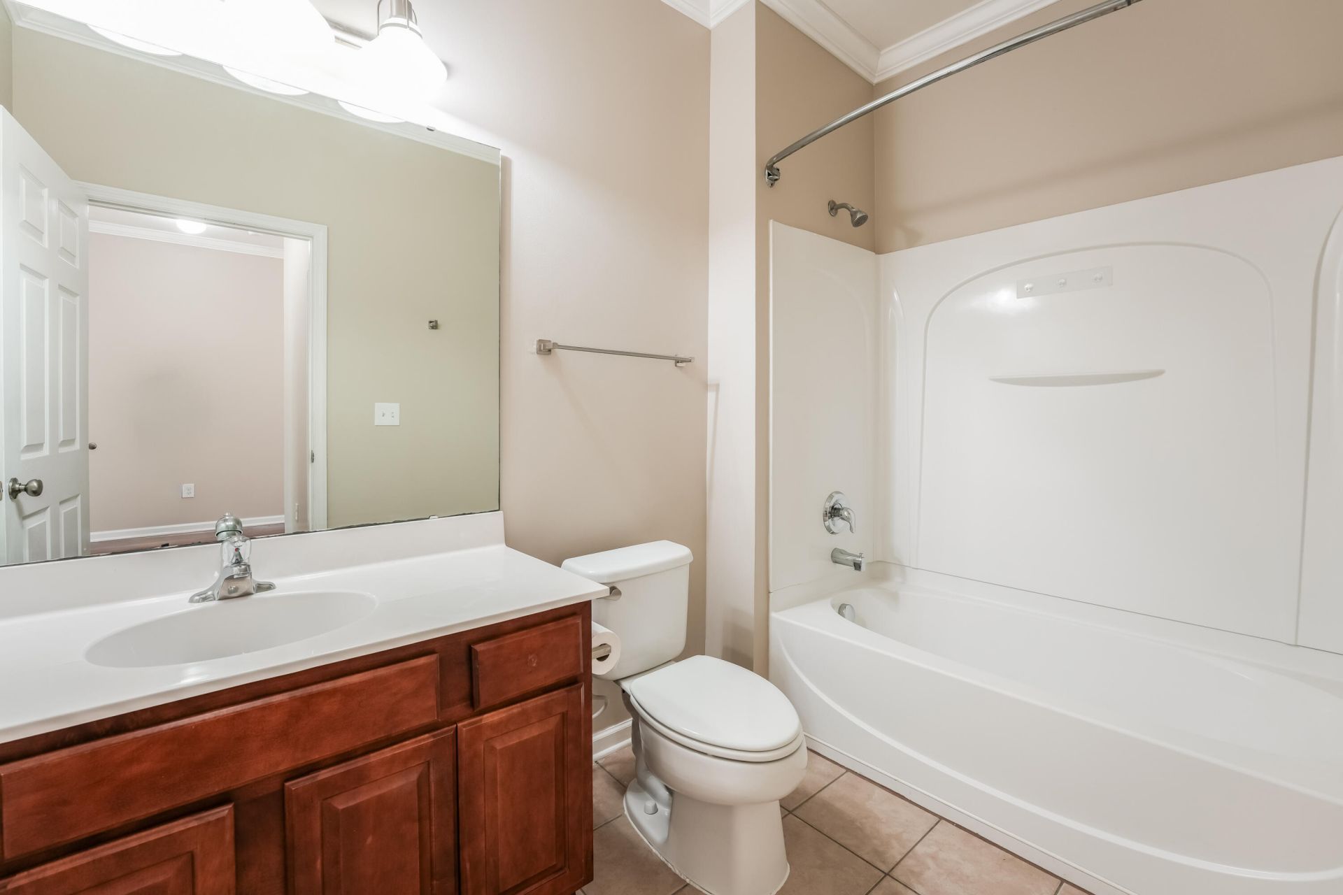 231 Xavier Street Photo 18
