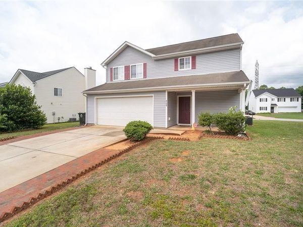 5709 Waterpoint Drive , Browns Summit, NC 27214