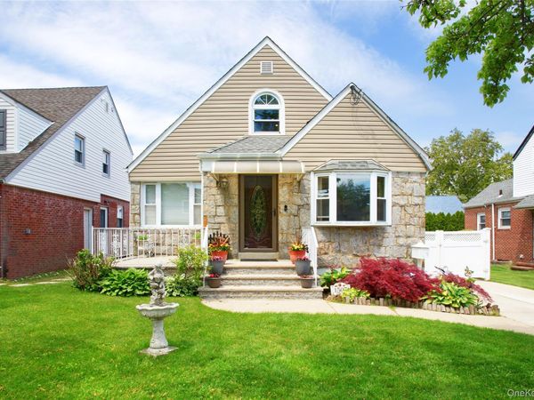 1507 Lowell Avenue, New Hyde Park, NY 11040