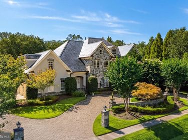 8305 FOX HAVEN DRIVE , MCLEAN, VA 22102