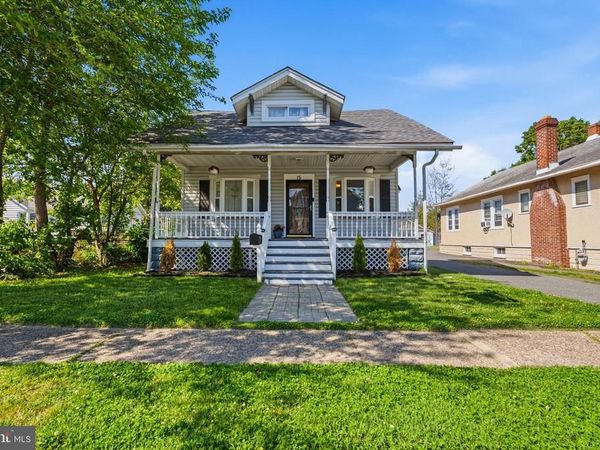 15 ELMHURST PLACE, WILMINGTON, DE 19804