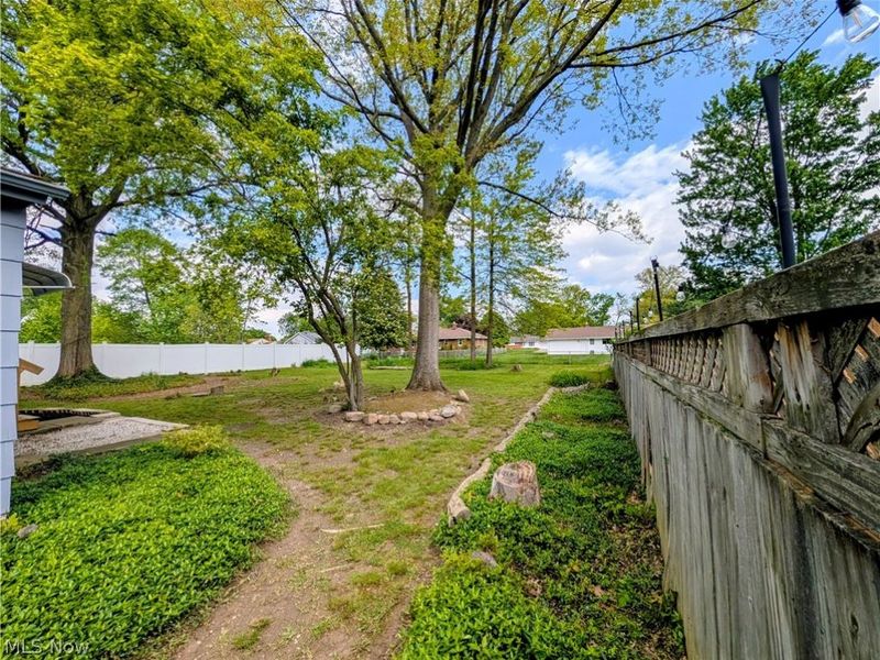16116 Lanier Avenue, Strongsville, OH 44136 Photo 4