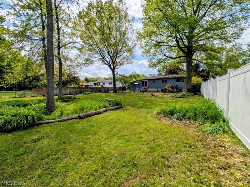 16116 Lanier Avenue, Strongsville, OH 44136 Photo 5
