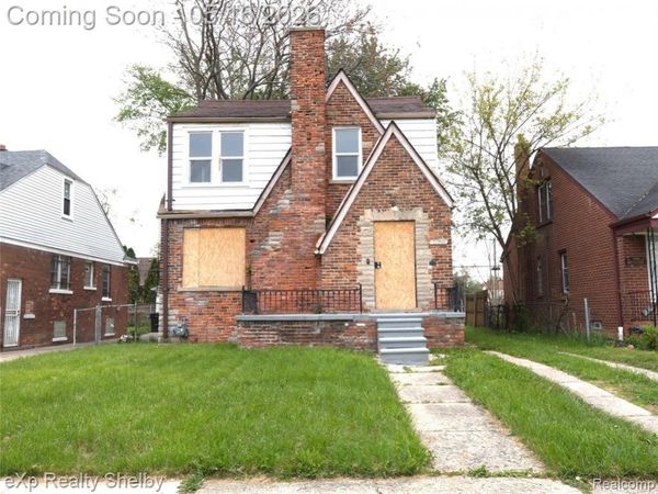 15008 Strathmoor Street, Detroit, MI 48227