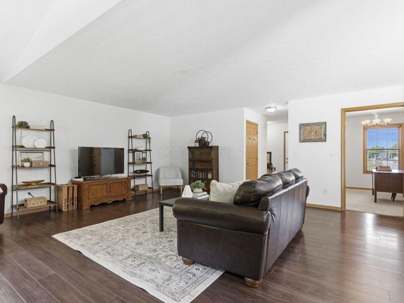 1906 Primrose Avenue, Lewis Center, OH 43035 Photo 12