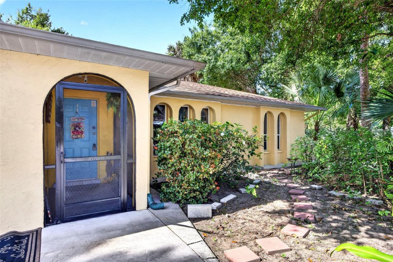 339 W Mariana Avenue, North Fort Myers, FL 33903 Photo