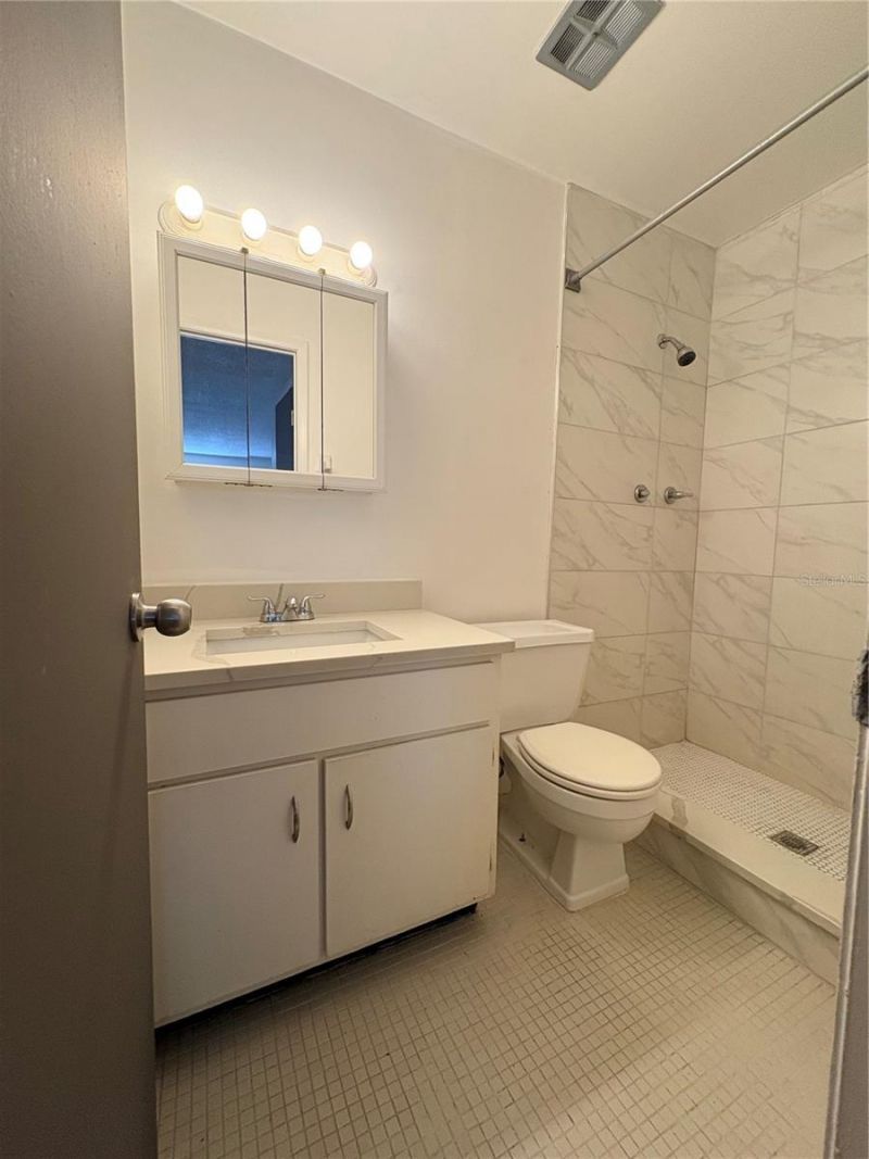 1131 84th Avenue N, Unit D, Saint Petersburg, FL 33702 Photo