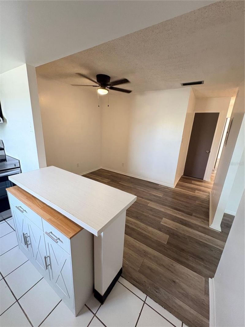 1131 84th Avenue N, Unit D, Saint Petersburg, FL 33702 Photo
