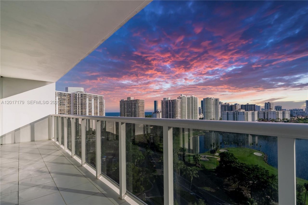 3675 N Country Club Dr , Unit 1906, Aventura, FL 33180 Photo