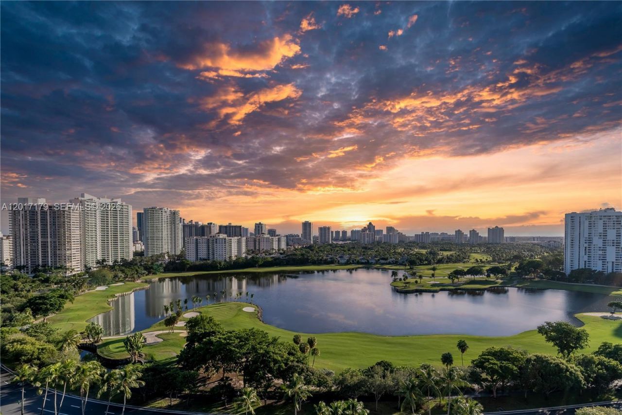 3675 N Country Club Dr , Unit 1906, Aventura, FL 33180 Photo