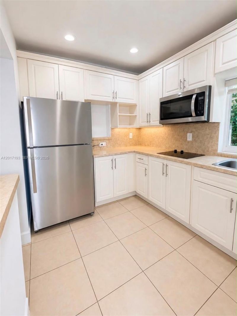 235 SW 64th Ave, Unit 2B, Miami, FL 33144 Photo