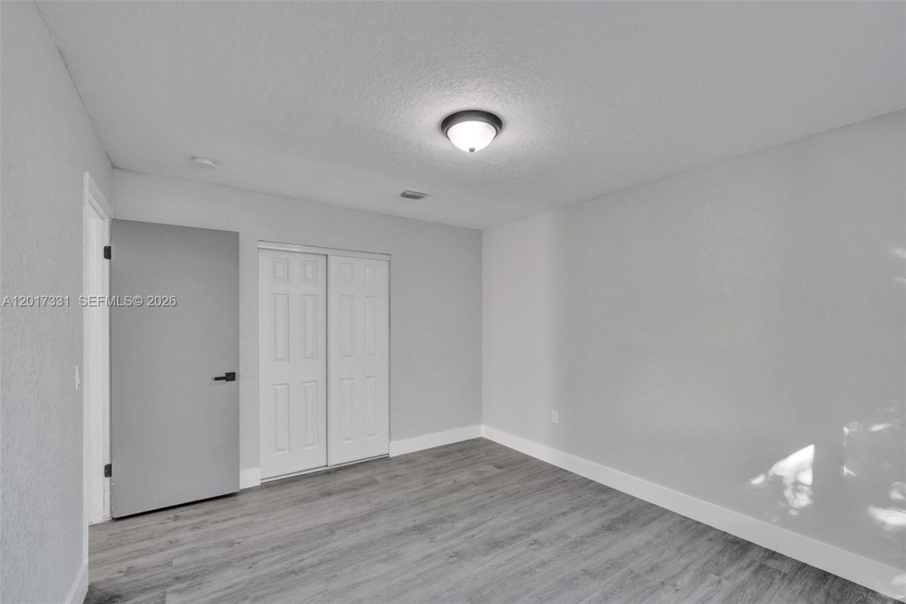 8400 NW 7th St , Pembroke Pines, FL 33024 Photo
