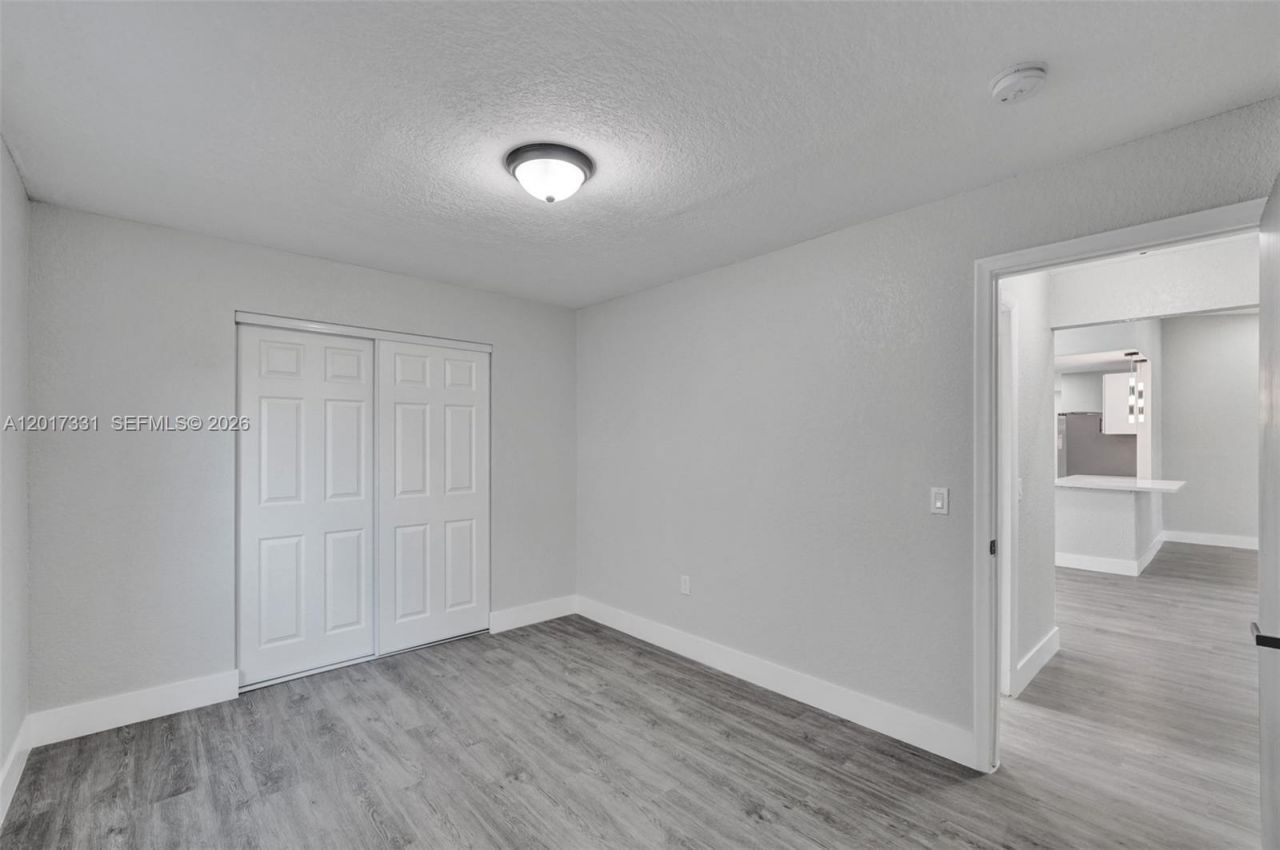 8400 NW 7th St , Pembroke Pines, FL 33024 Photo