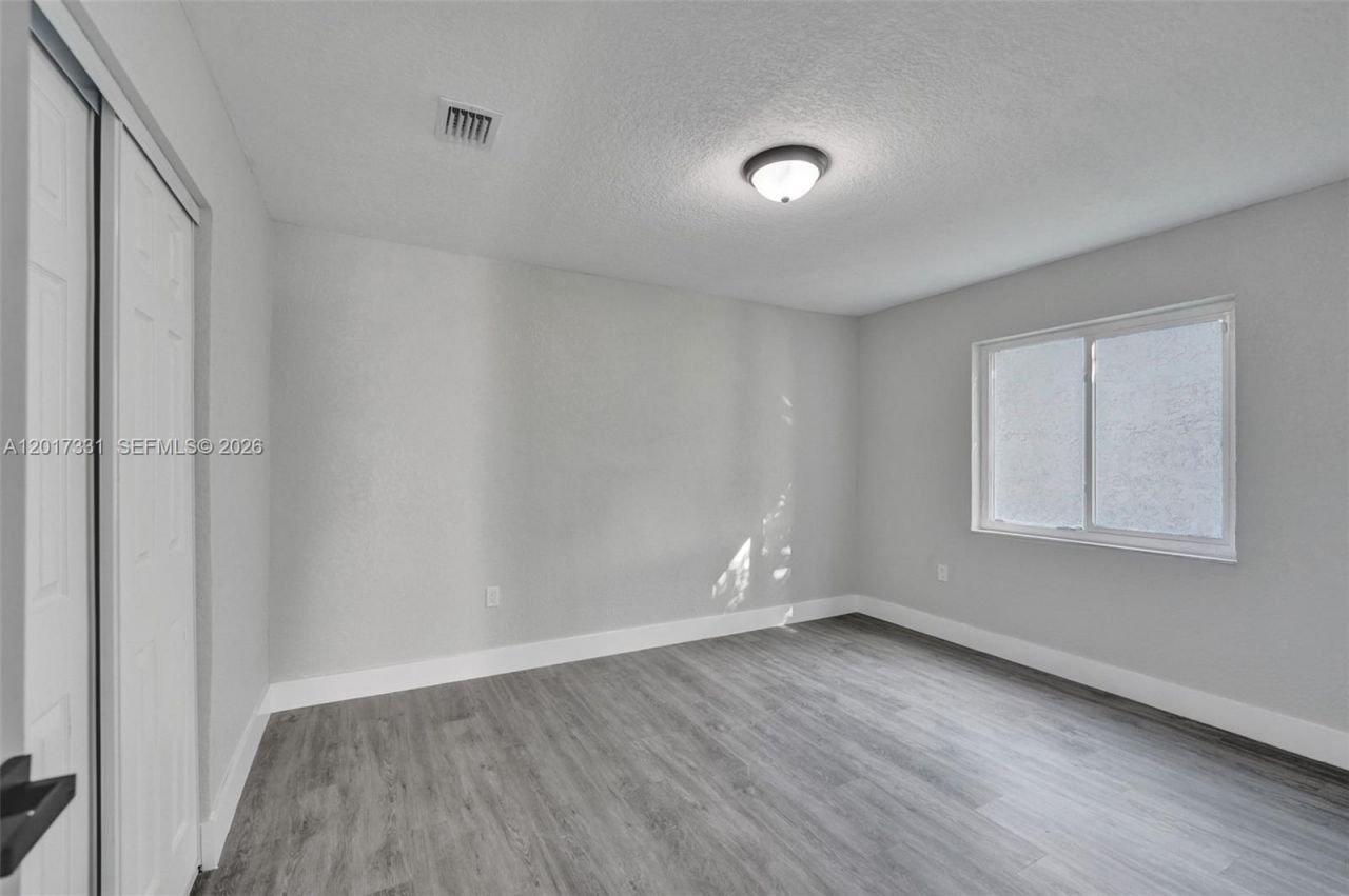 8400 NW 7th St , Pembroke Pines, FL 33024 Photo