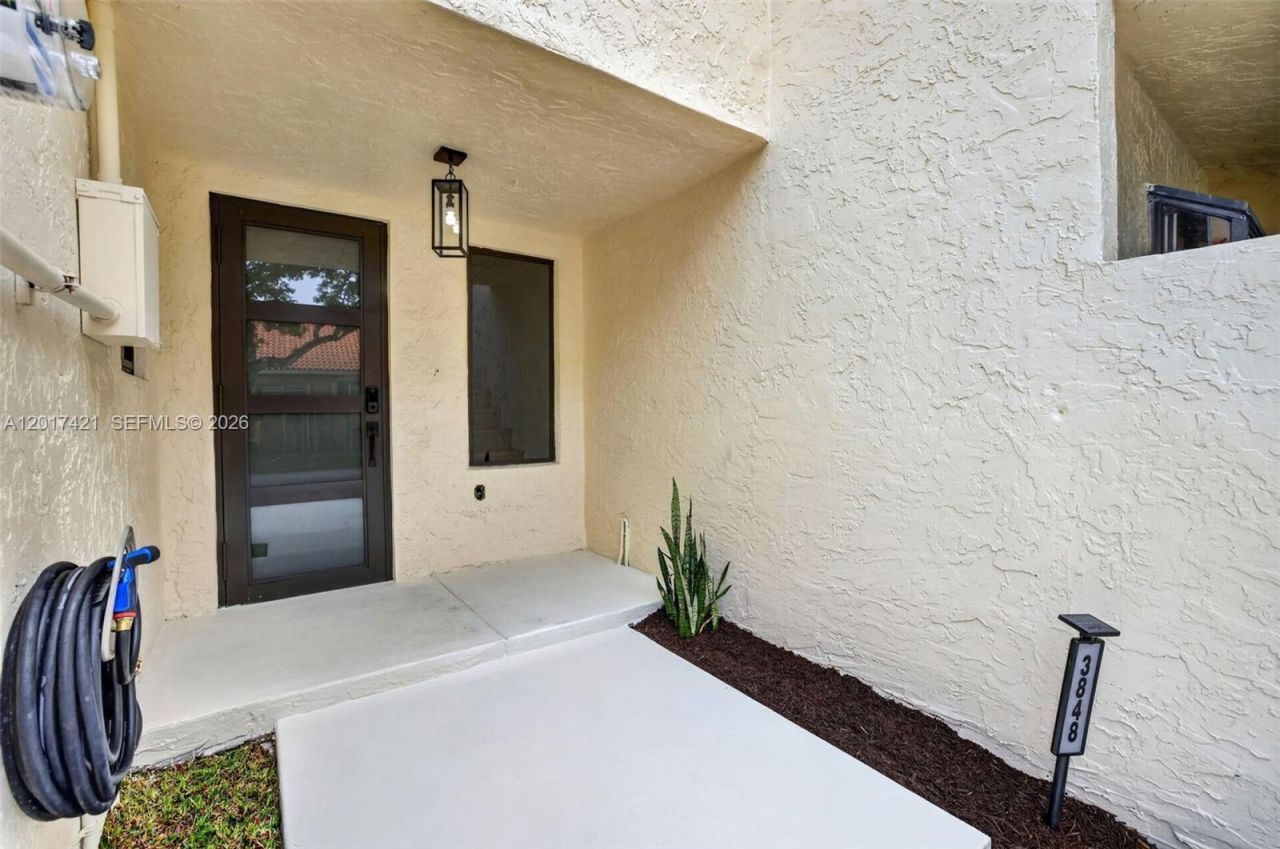 3848 Atlanta St , Hollywood, FL 33021 Photo