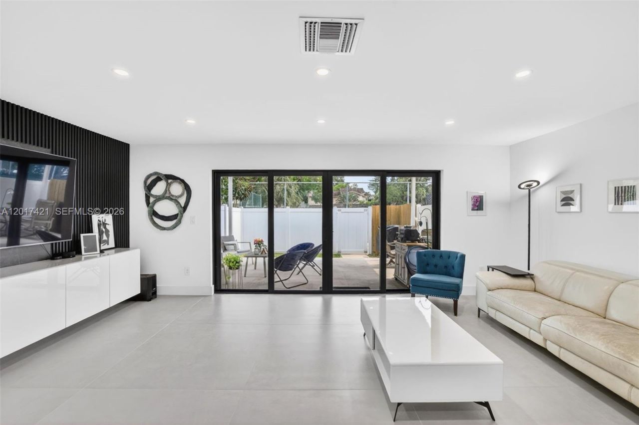 3848 Atlanta St , Hollywood, FL 33021 Photo