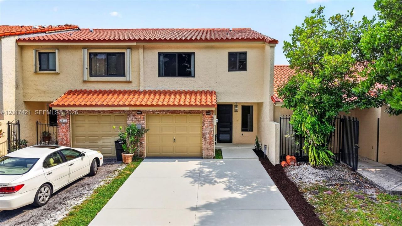 3848 Atlanta St , Hollywood, FL 33021 Photo