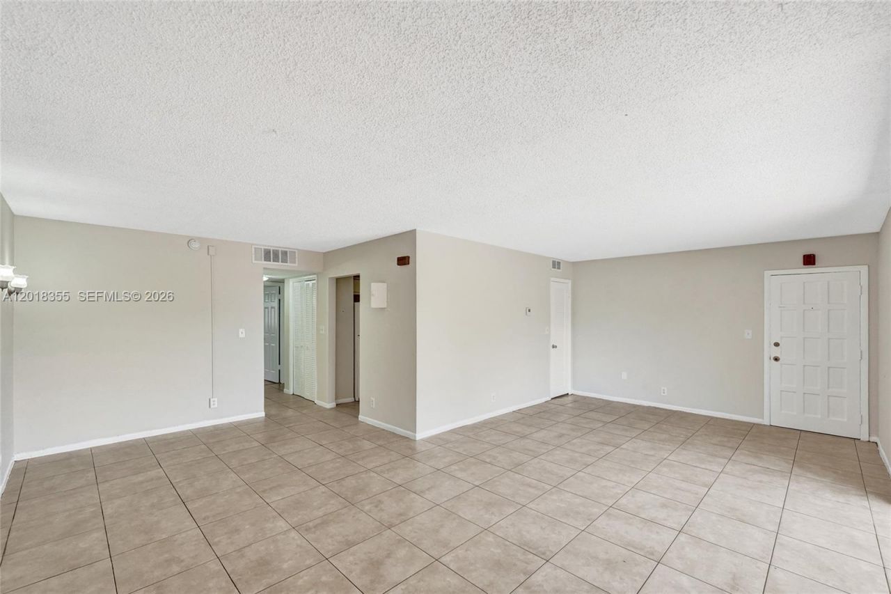 3200 Coral Springs Dr , Unit 106, Coral Springs, FL 33065 Photo