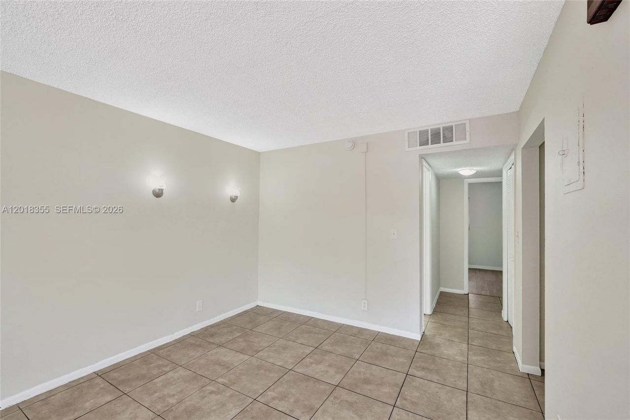 3200 Coral Springs Dr , Unit 106, Coral Springs, FL 33065 Photo