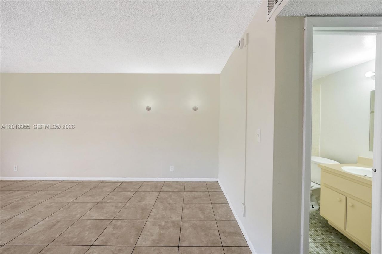 3200 Coral Springs Dr , Unit 106, Coral Springs, FL 33065 Photo