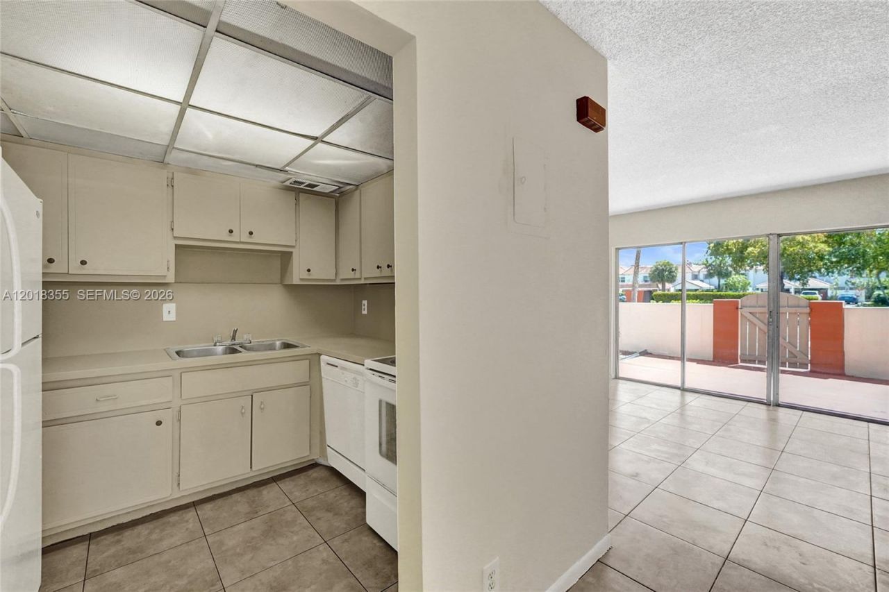 3200 Coral Springs Dr , Unit 106, Coral Springs, FL 33065 Photo