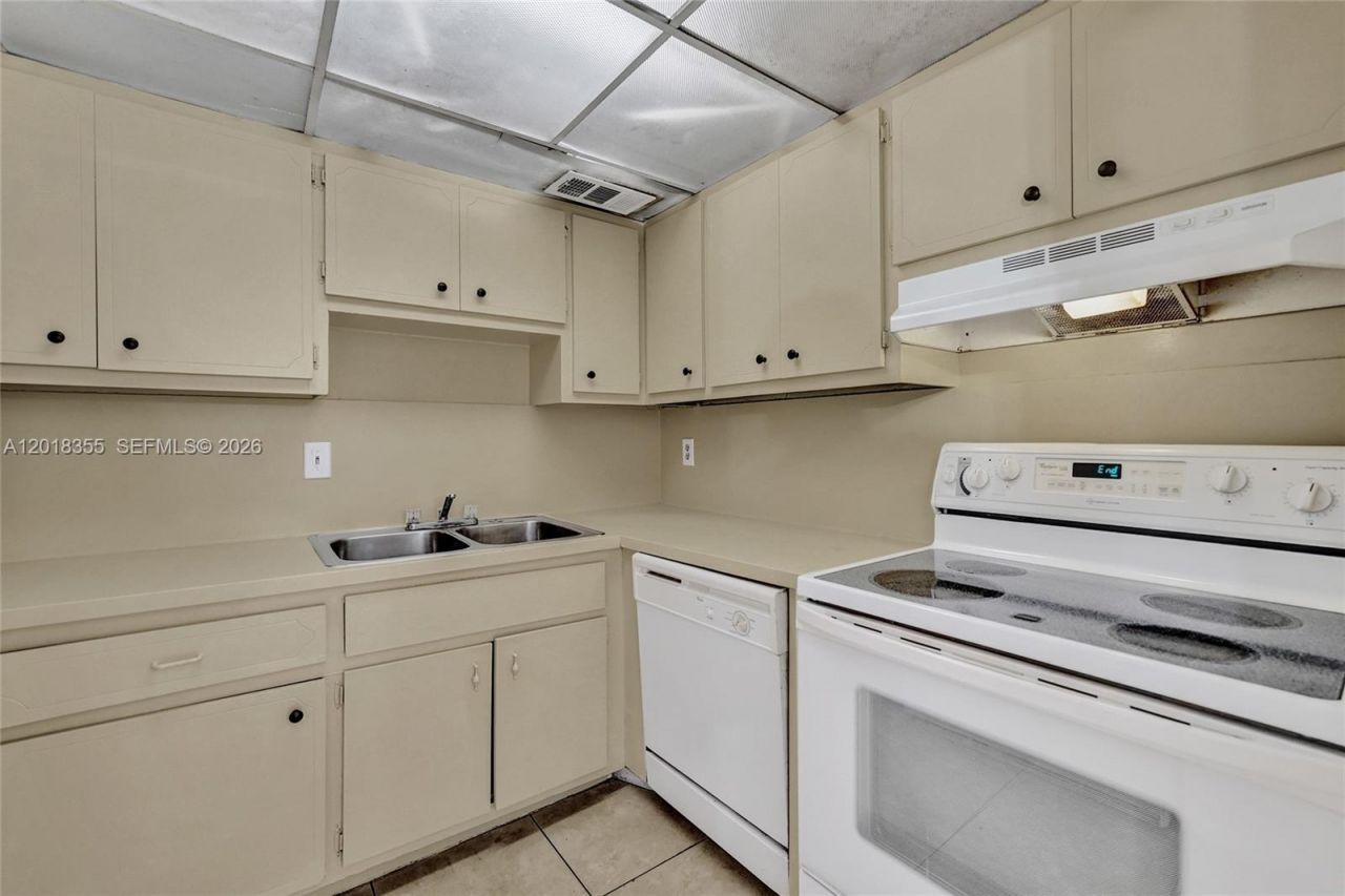 3200 Coral Springs Dr , Unit 106, Coral Springs, FL 33065 Photo