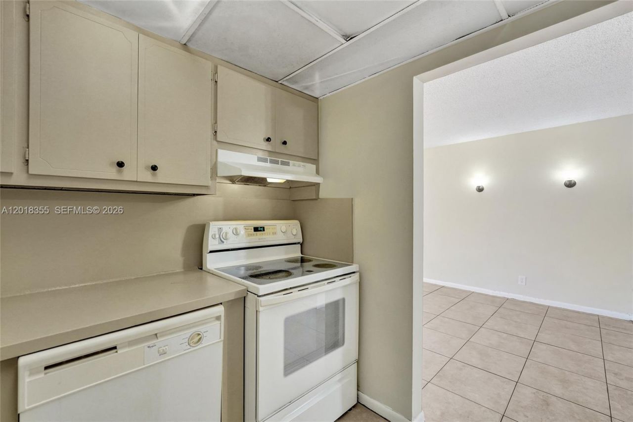 3200 Coral Springs Dr , Unit 106, Coral Springs, FL 33065 Photo