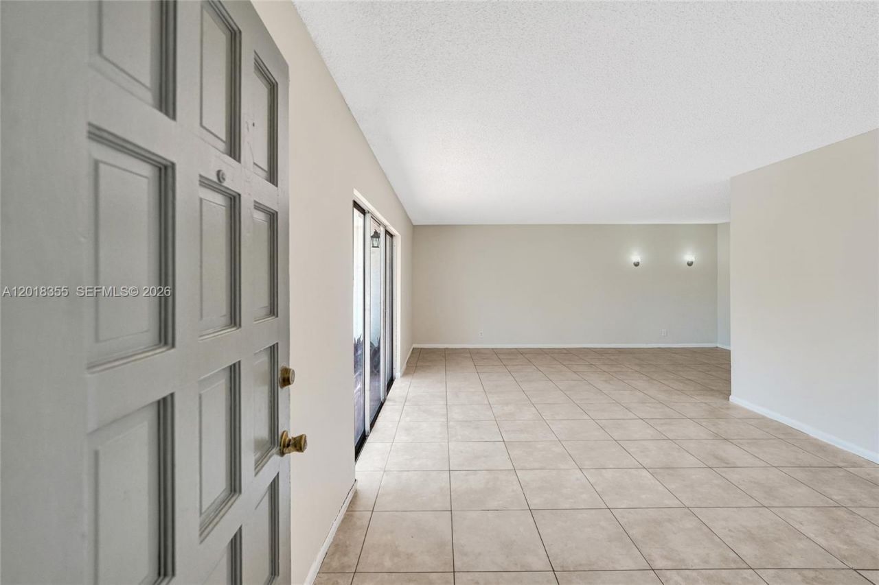 3200 Coral Springs Dr , Unit 106, Coral Springs, FL 33065 Photo