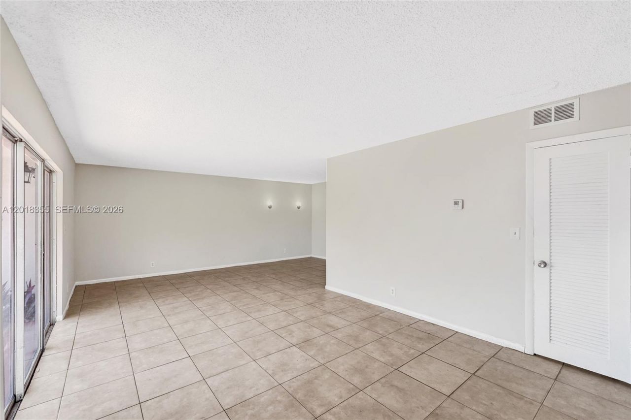 3200 Coral Springs Dr , Unit 106, Coral Springs, FL 33065 Photo