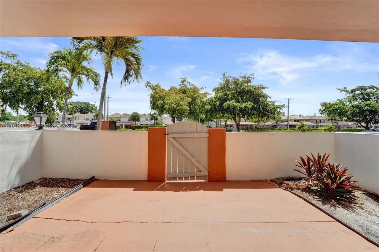 3200 Coral Springs Dr , Unit 106, Coral Springs, FL 33065 Photo