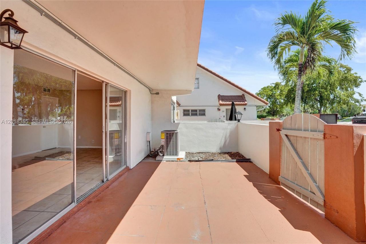 3200 Coral Springs Dr , Unit 106, Coral Springs, FL 33065 Photo