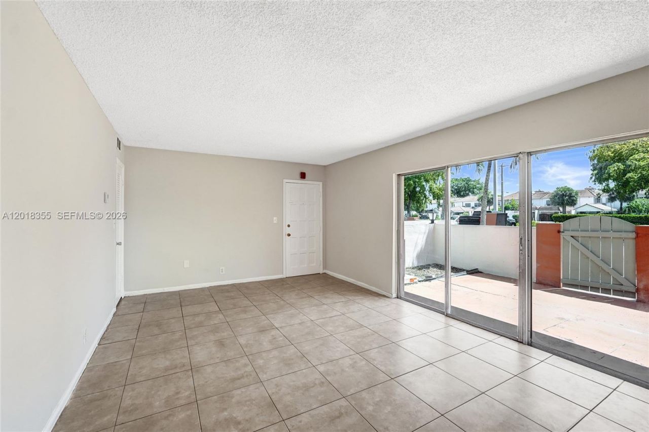 3200 Coral Springs Dr , Unit 106, Coral Springs, FL 33065 Photo