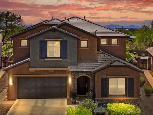 1105 W SPUR Drive, Phoenix, AZ 85085