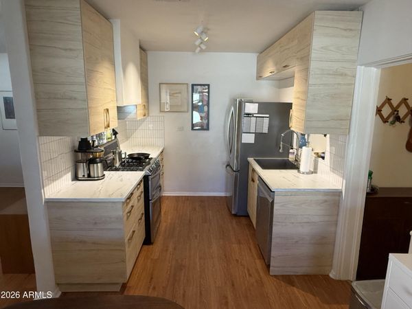 856 E VINE Avenue, Mesa, AZ 85204