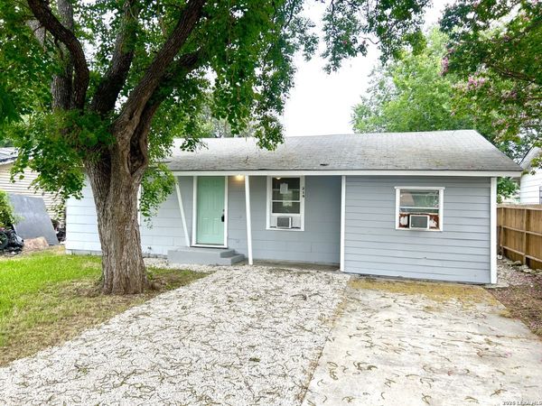218 La Manda, San Antonio, TX 78212