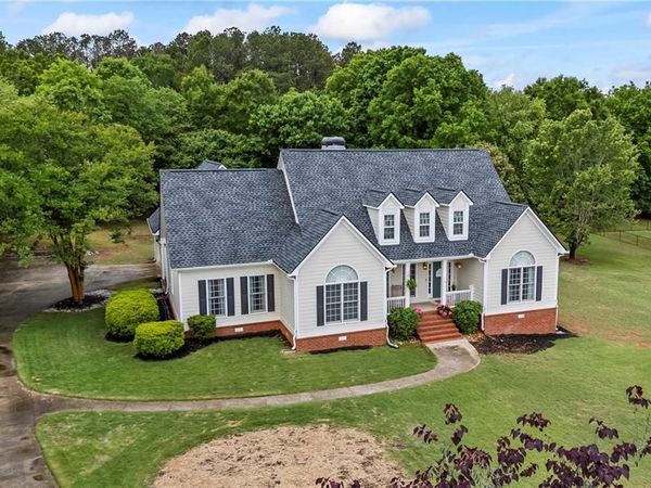 1080 Lakeside Court, Bishop, GA 30621