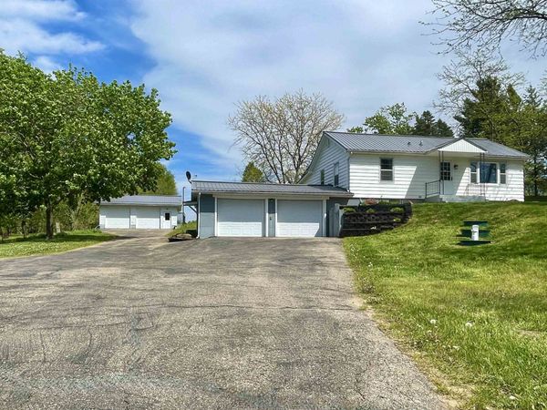 N5846 Dunning Road, Pardeeville, WI 53954