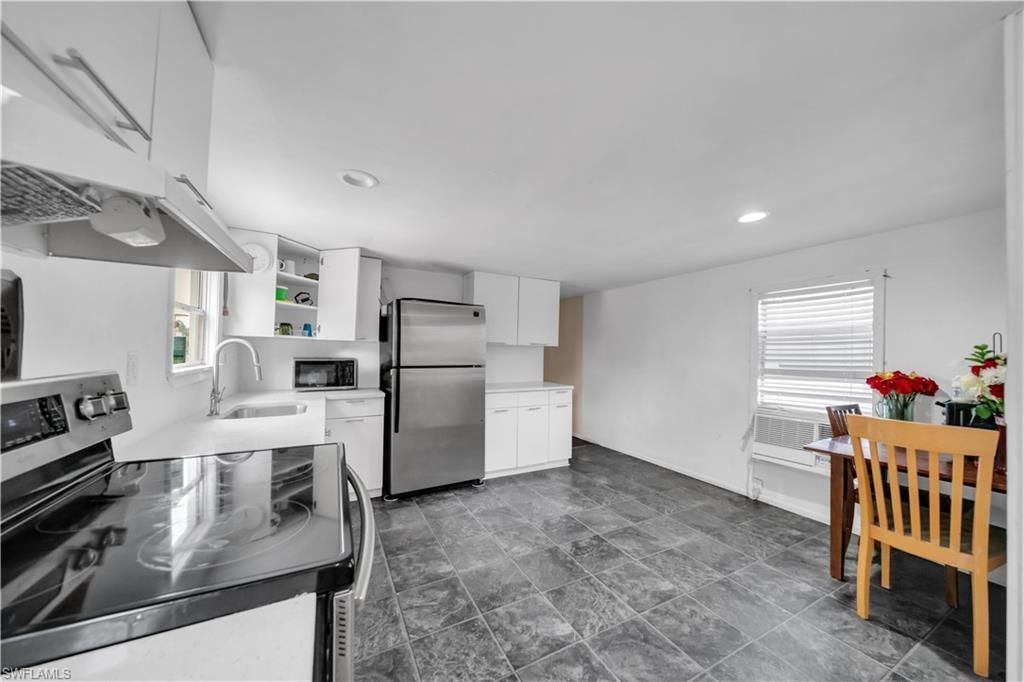 8106 Penny Dr, North Fort Myers, FL 33917 Photo