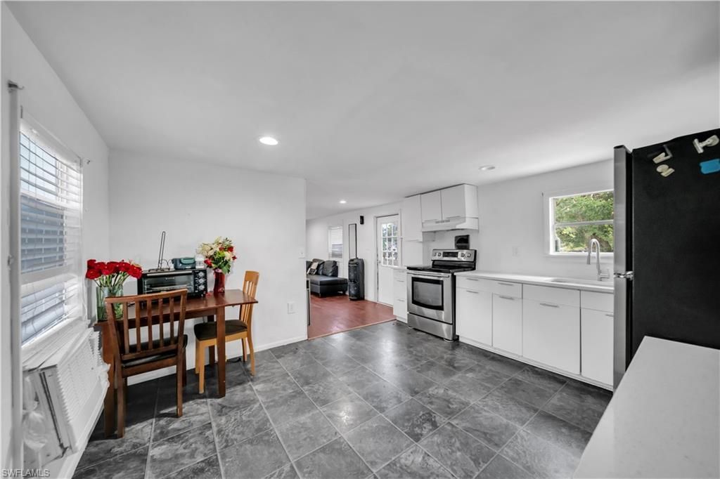8106 Penny Dr, North Fort Myers, FL 33917 Photo