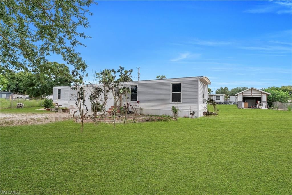 8106 Penny Dr, North Fort Myers, FL 33917 Photo