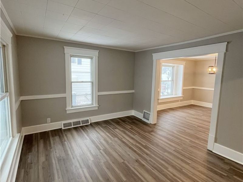 2110 12th Street SW, Akron, OH 44314 Photo 6