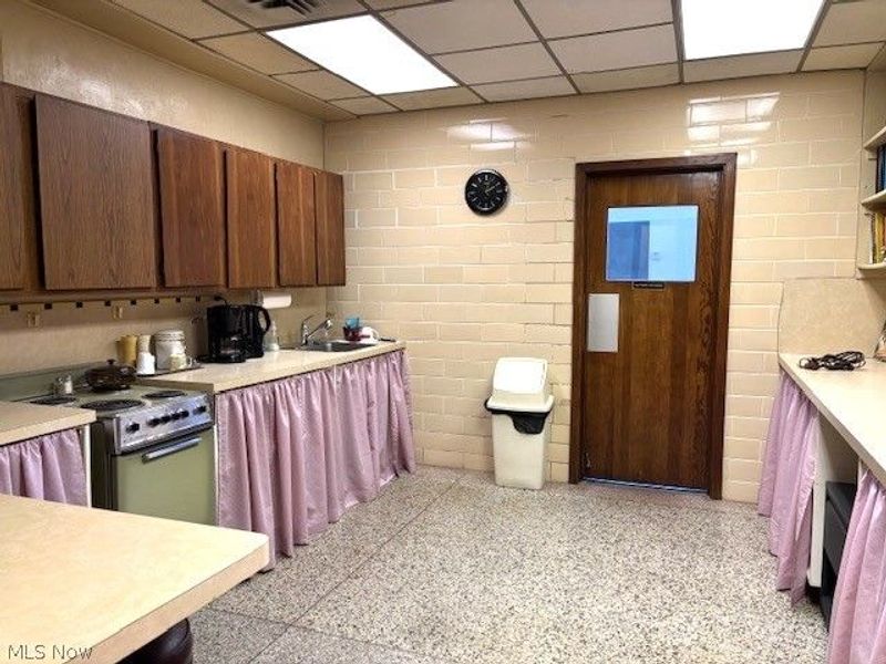 2141 Market Street, Youngstown, OH 44507 Photo 12