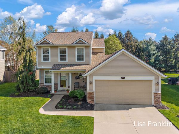 15124 Briarwood Street, Grand Haven, MI 49417