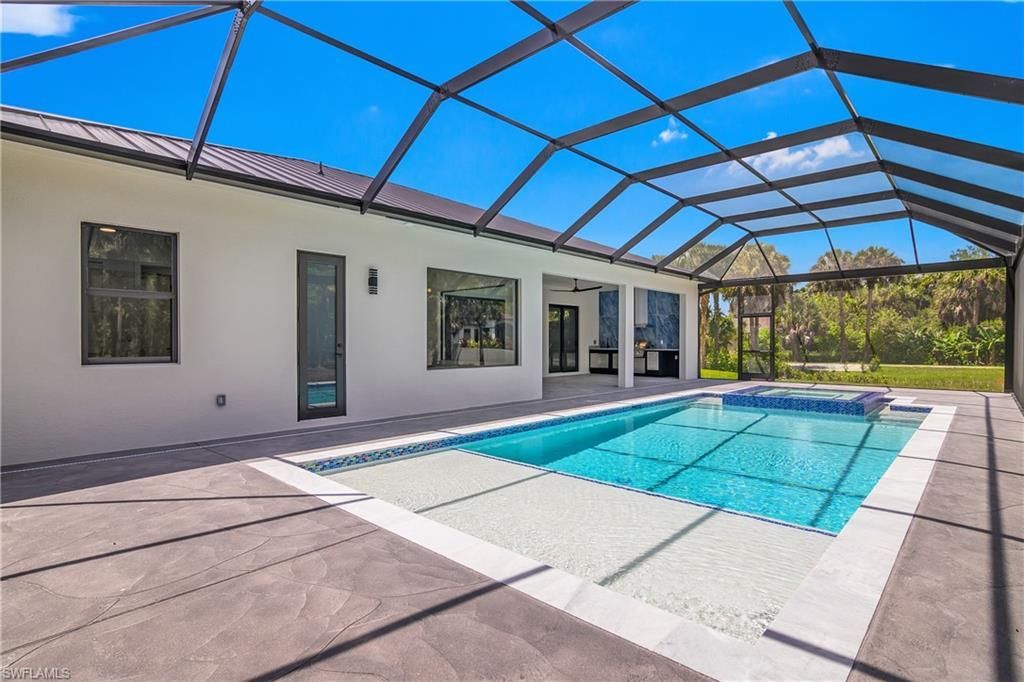 172 11th St Sw, Naples, FL 34117 Photo