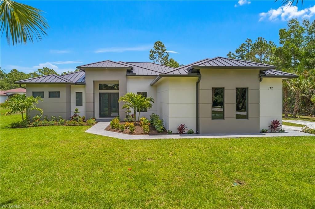 172 11th St Sw, Naples, FL 34117 Photo
