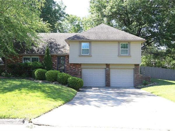 1908 Countryside Drive, Pittsburg, KS 66762
