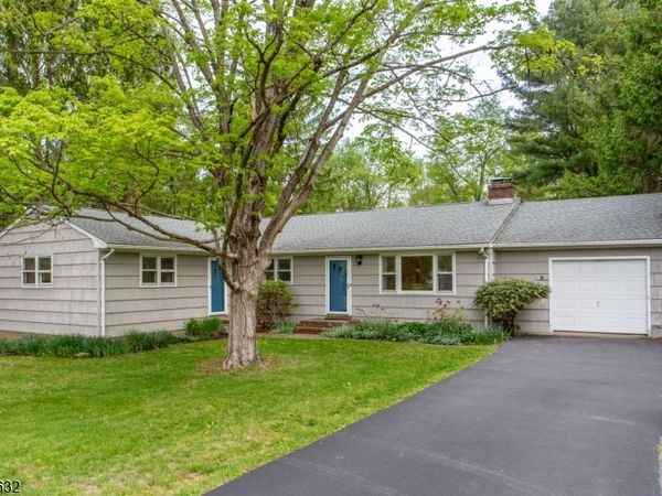 40 Union Rd, Clinton, NJ 08809